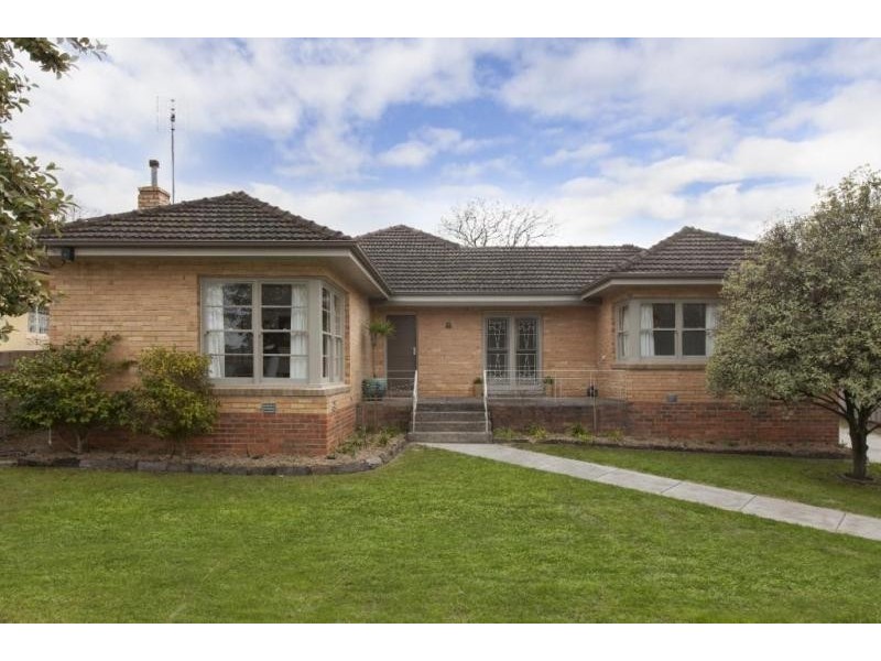 34 Barkly Street West, Ararat VIC 3377