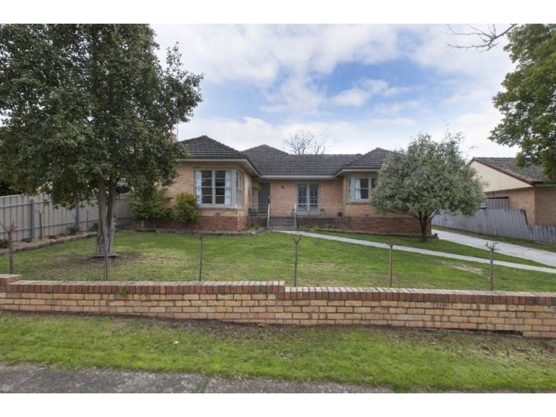 34 Barkly Street West, Ararat VIC 3377