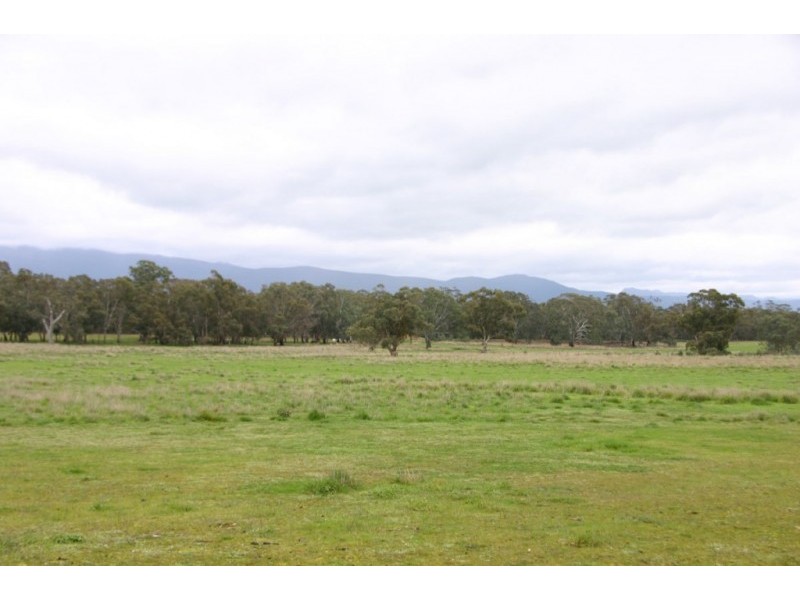 4 Londonderry Road, Moyston VIC 3377