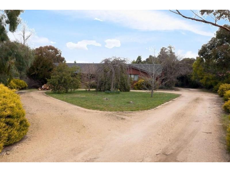 13 Golf Links Road, Ararat VIC 3377