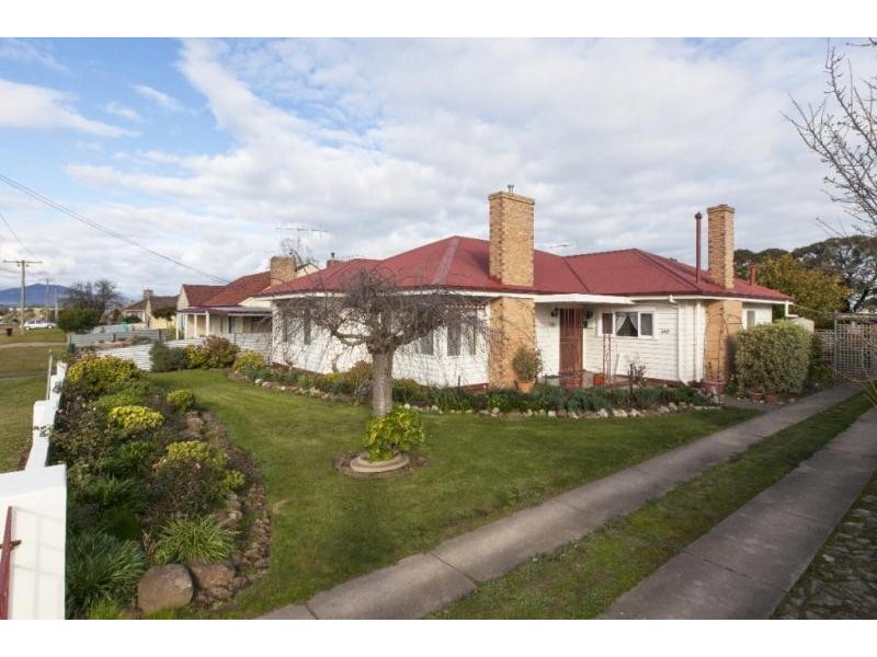 142 Moore Street, Ararat VIC 3377