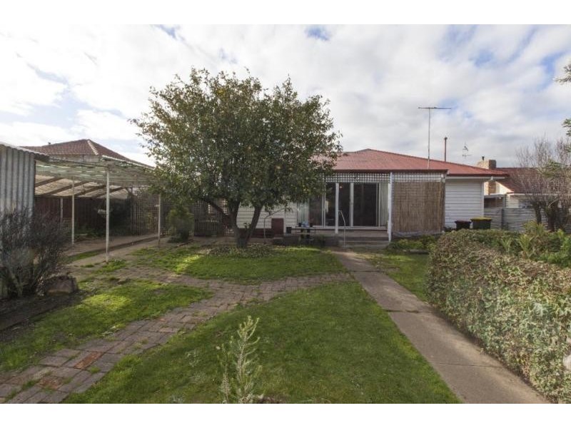142 Moore Street, Ararat VIC 3377