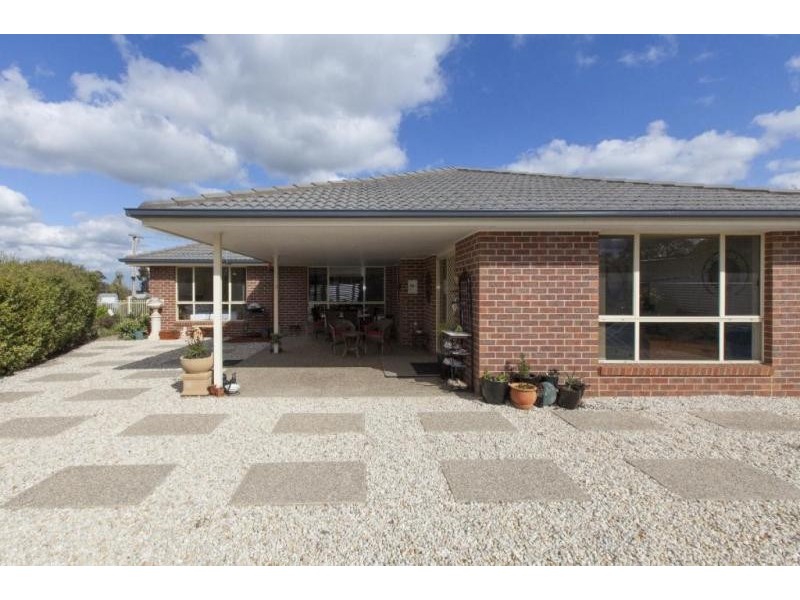 2 Eyre Street, Ararat VIC 3377