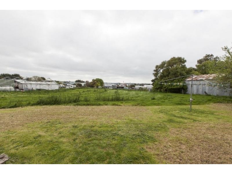 36 Leach Road, Lake Bolac VIC 3351