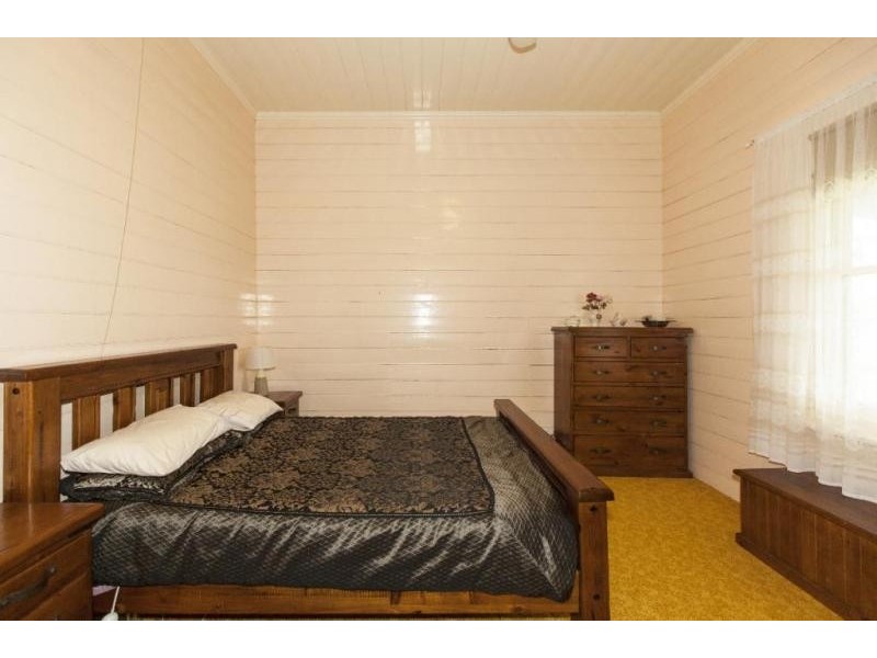 36 Leach Road, Lake Bolac VIC 3351