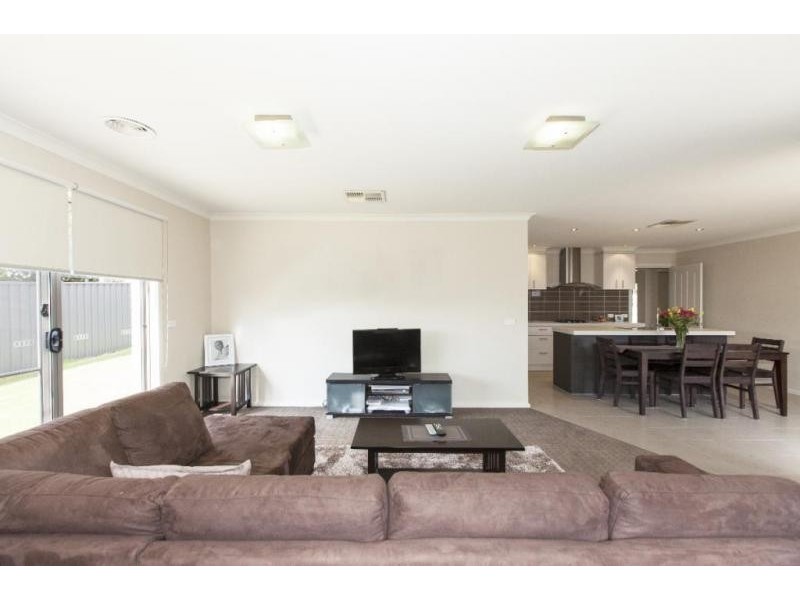 20 Clarke Street, Ararat VIC 3377