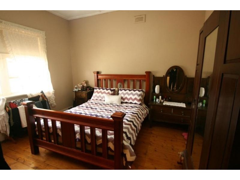 36 McLennan Street, Glenthompson VIC 3293