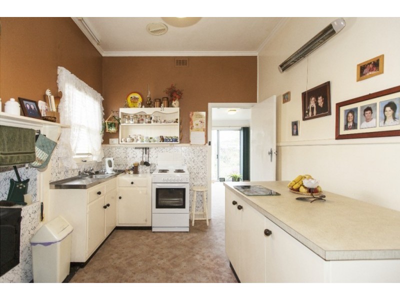 17 Jenkin Street, Ararat VIC 3377