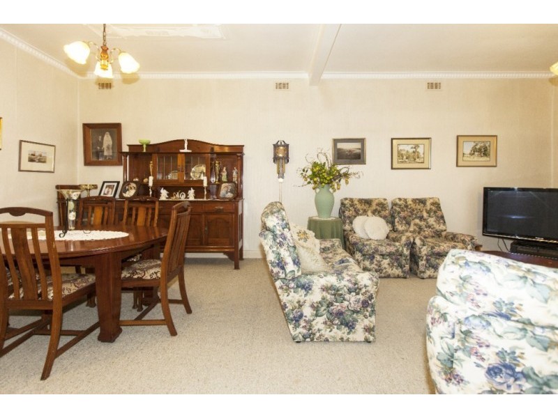 17 Jenkin Street, Ararat VIC 3377