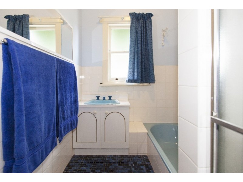 17 Jenkin Street, Ararat VIC 3377