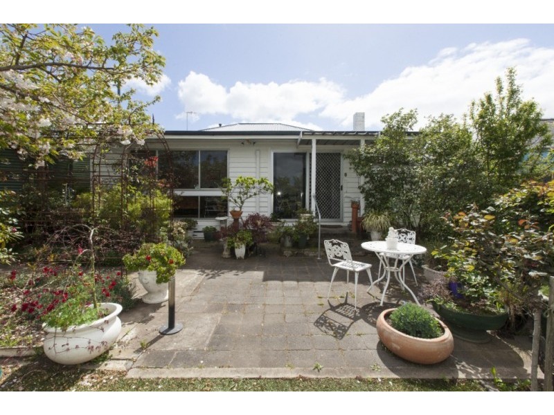 17 Jenkin Street, Ararat VIC 3377