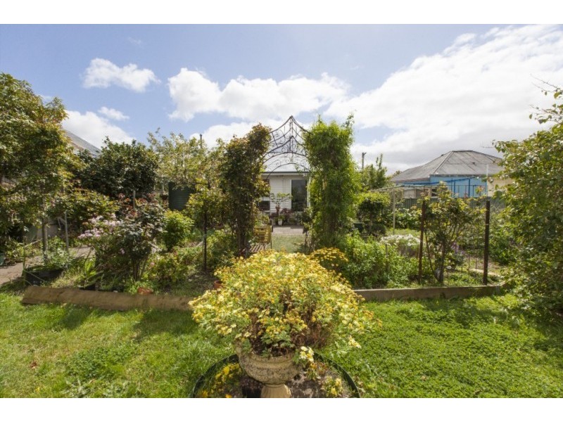 17 Jenkin Street, Ararat VIC 3377