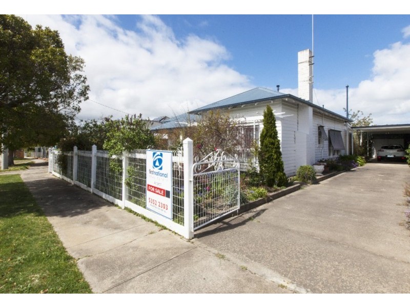 17 Jenkin Street, Ararat VIC 3377