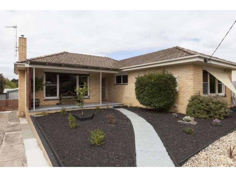 37 High Street West, Ararat VIC 3377