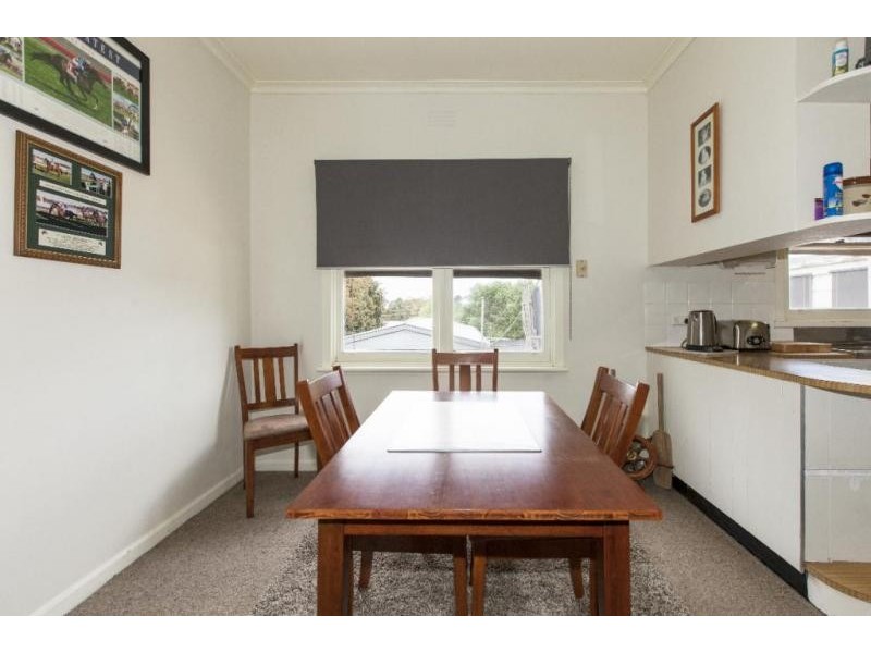 37 High Street West, Ararat VIC 3377