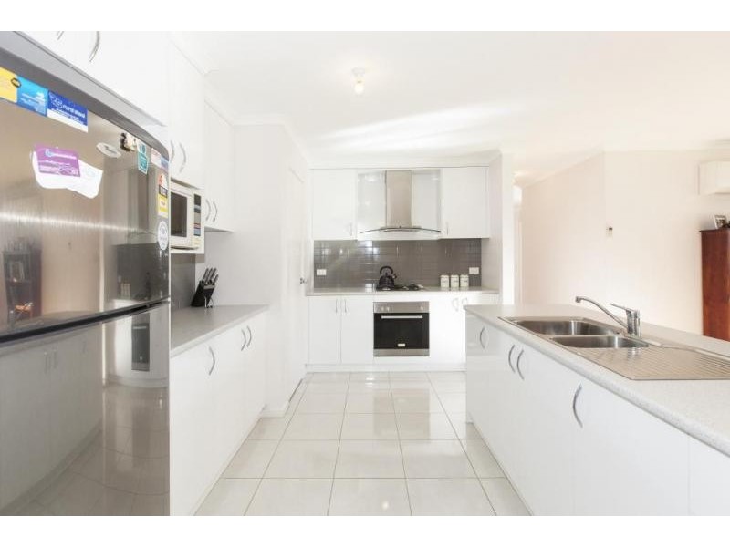 Cnr Nott Road & Pyrenees Hwy, Ararat VIC 3377