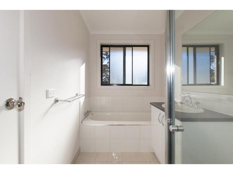 Cnr Nott Road & Pyrenees Hwy, Ararat VIC 3377