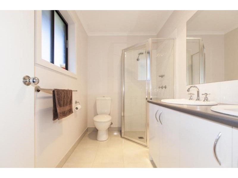 Cnr Nott Road & Pyrenees Hwy, Ararat VIC 3377