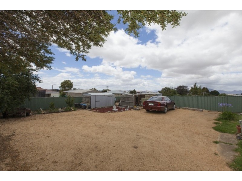 5 Montgomery Street, Ararat VIC 3377