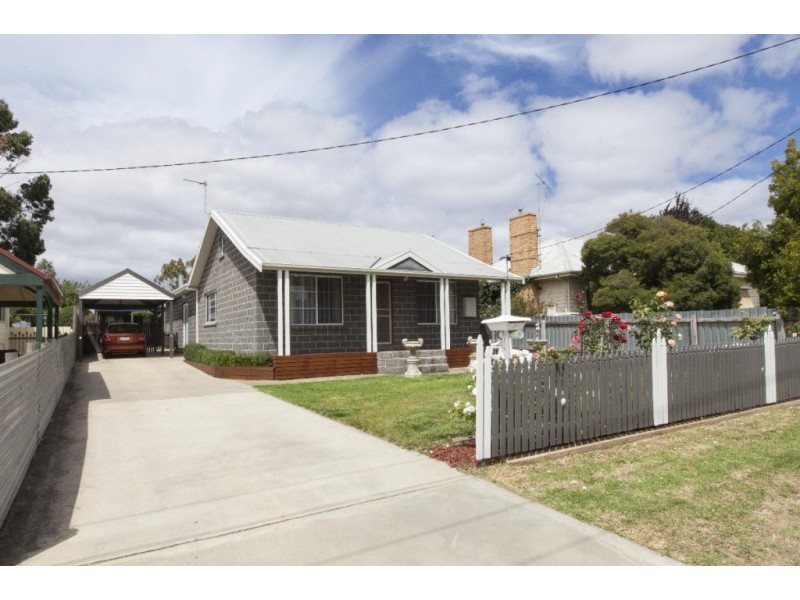 26 McGibbony Street, Ararat VIC 3377