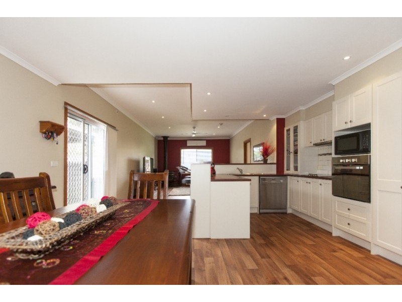 26 McGibbony Street, Ararat VIC 3377