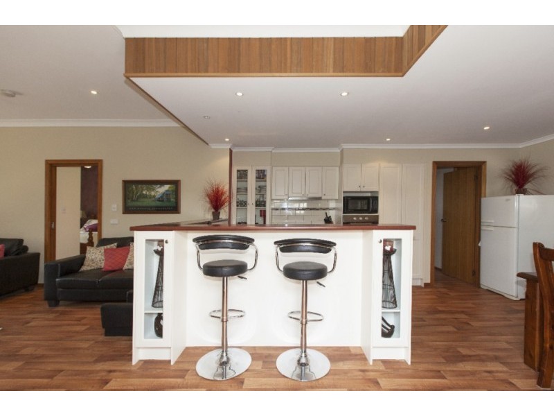 26 McGibbony Street, Ararat VIC 3377