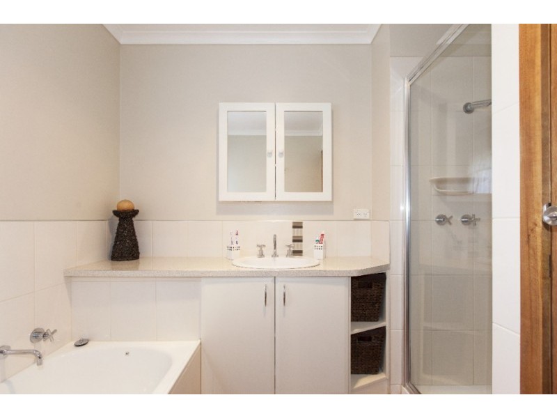 26 McGibbony Street, Ararat VIC 3377