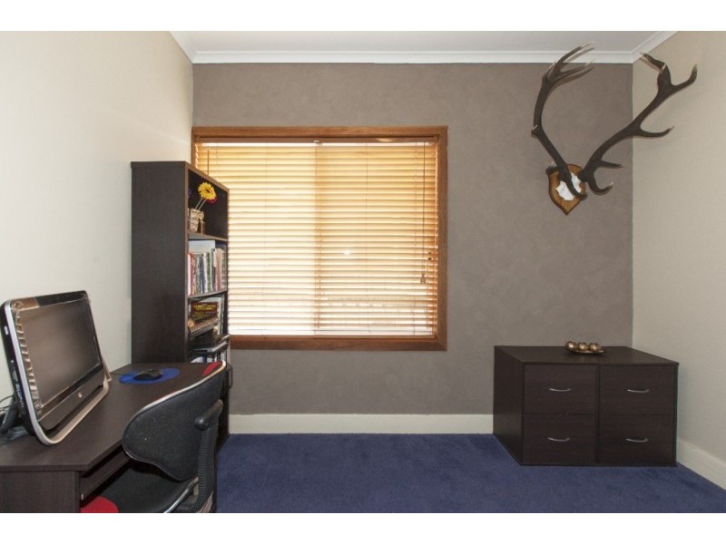 26 McGibbony Street, Ararat VIC 3377