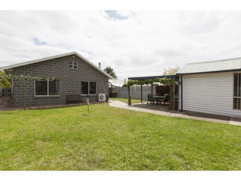 26 McGibbony Street, Ararat VIC 3377