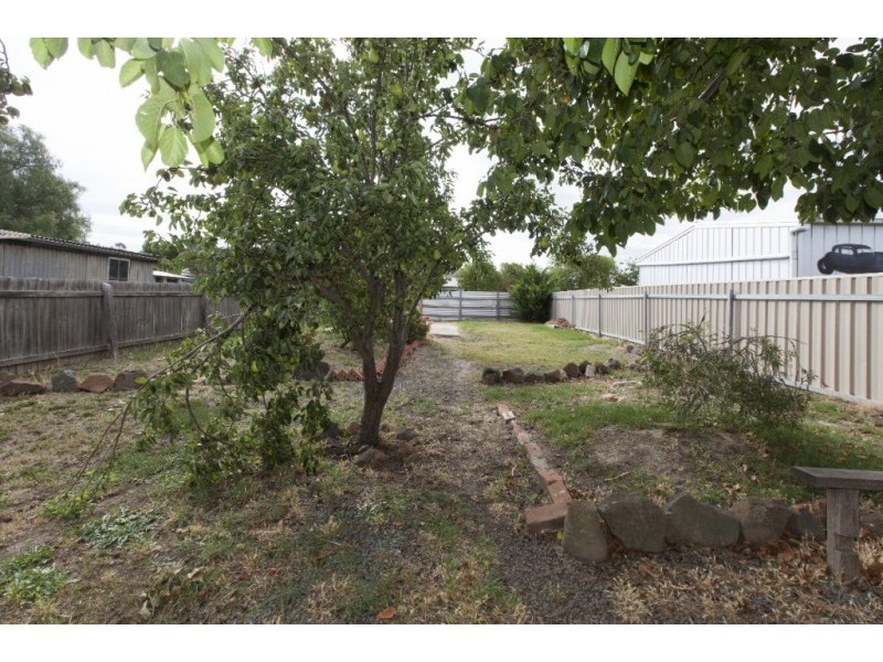 23 Campbell Street, Ararat VIC 3377