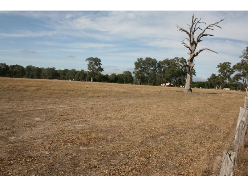 21 & 22 Ethels Court, Amphitheatre VIC 3468