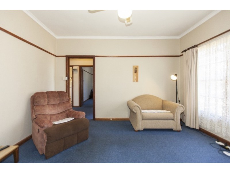 32 Port Fairy Road, Ararat VIC 3377