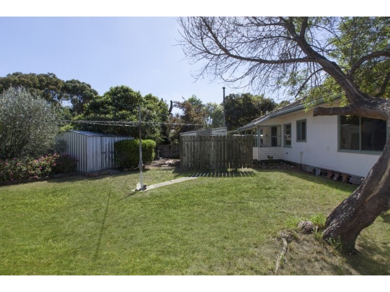 32 Port Fairy Road, Ararat VIC 3377