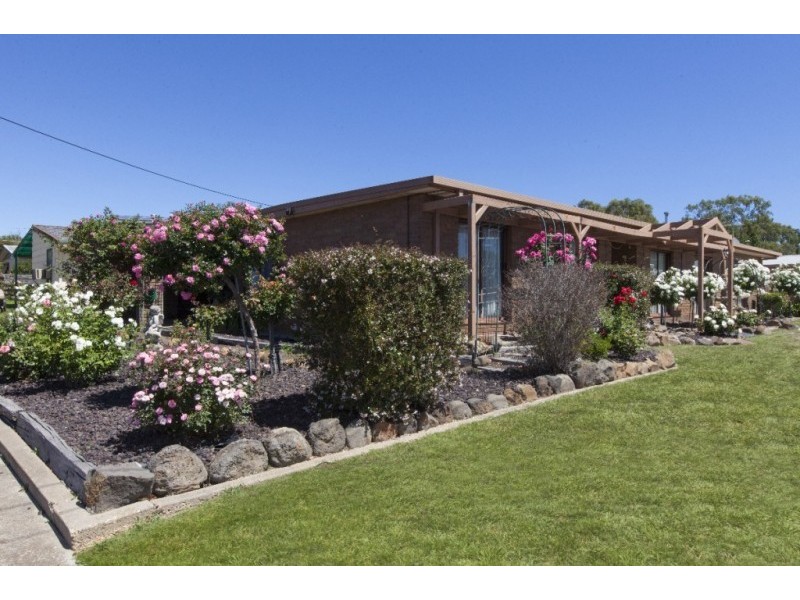 22 Langford Street, Ararat VIC 3377