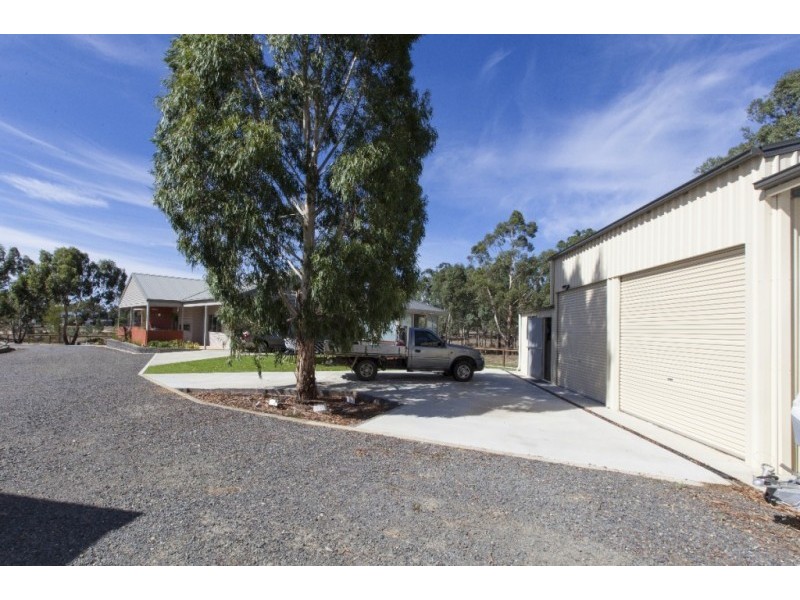74 Tatyoon Road, Ararat VIC 3377