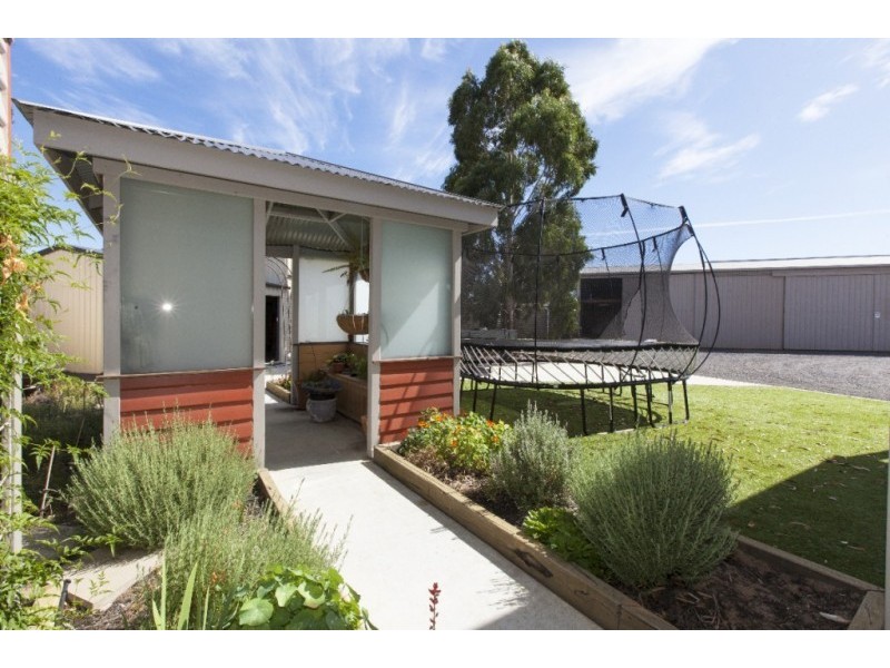 74 Tatyoon Road, Ararat VIC 3377