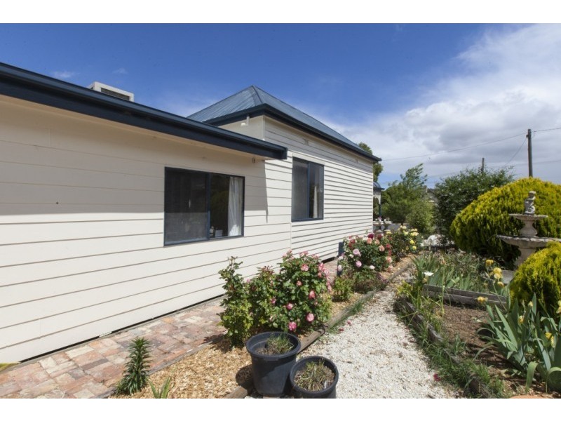 44 Queen Street, Ararat VIC 3377