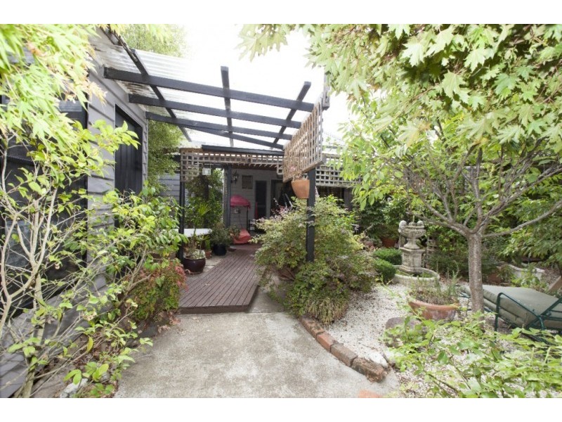 33 Banfield Street, Ararat VIC 3377