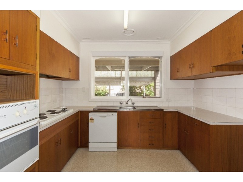 17 High Street West, Ararat VIC 3377