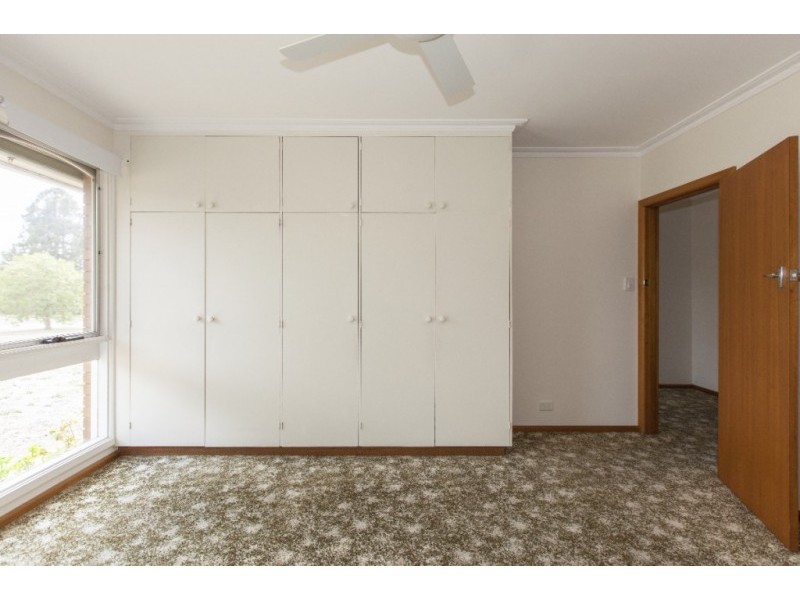 17 High Street West, Ararat VIC 3377