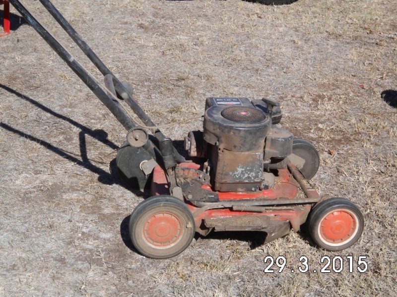 2087 Glenelg Highway, Lake Bolac VIC 3351