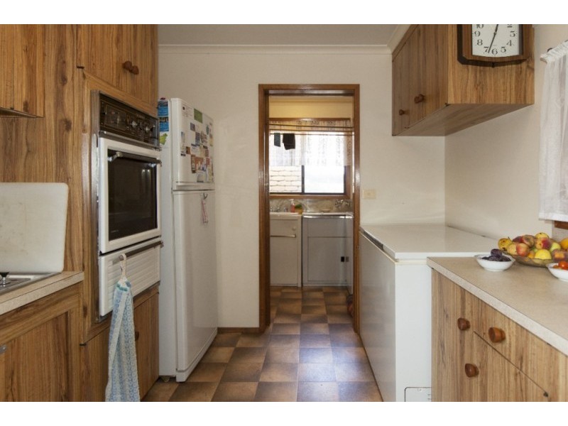 2087 Glenelg Highway, Lake Bolac VIC 3351