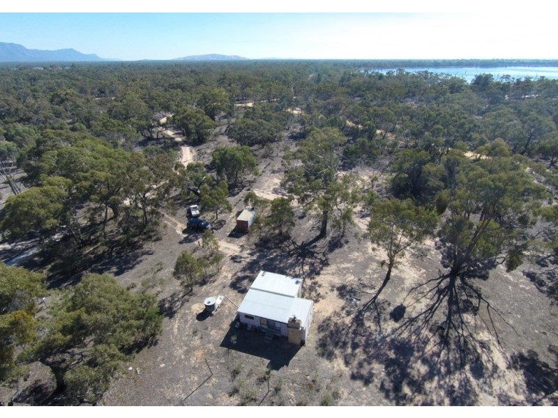 273 Kellys Beach Road, Lake Fyans VIC 3381