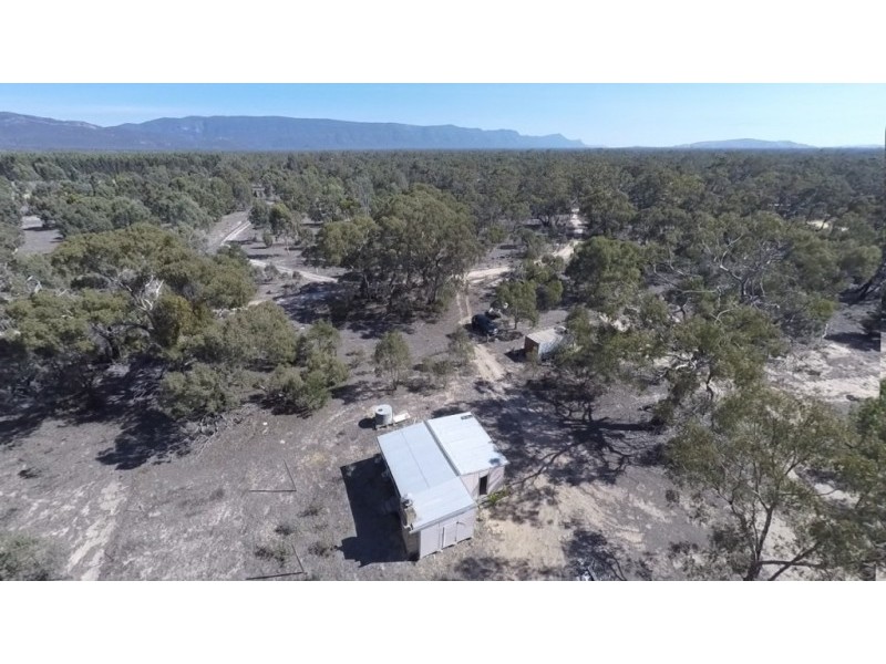 273 Kellys Beach Road, Lake Fyans VIC 3381