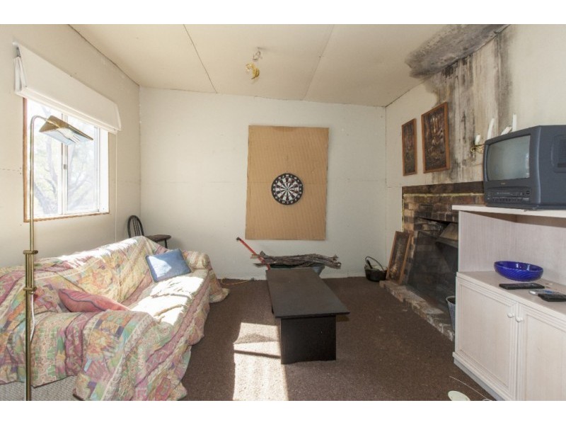 273 Kellys Beach Road, Lake Fyans VIC 3381