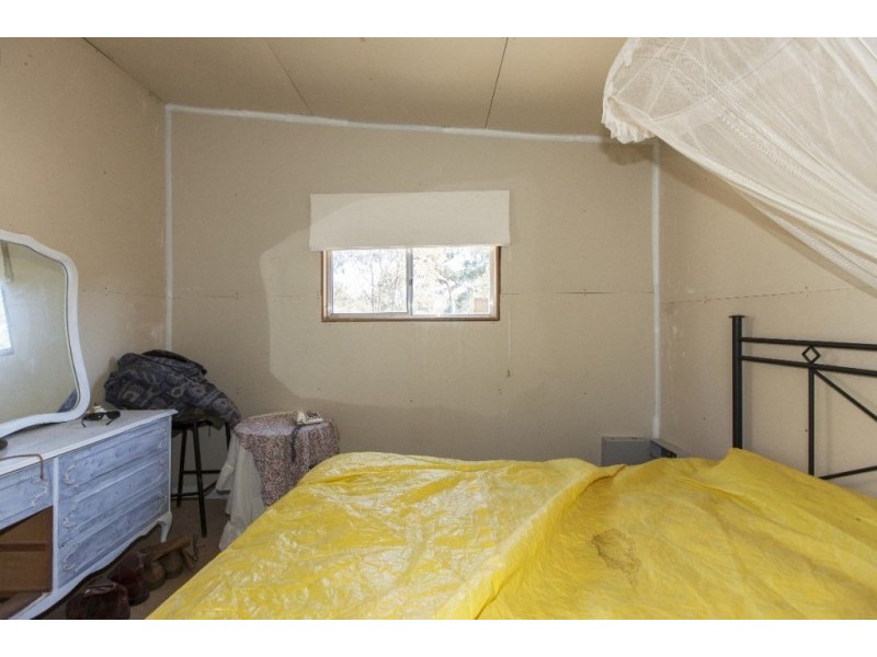 273 Kellys Beach Road, Lake Fyans VIC 3381