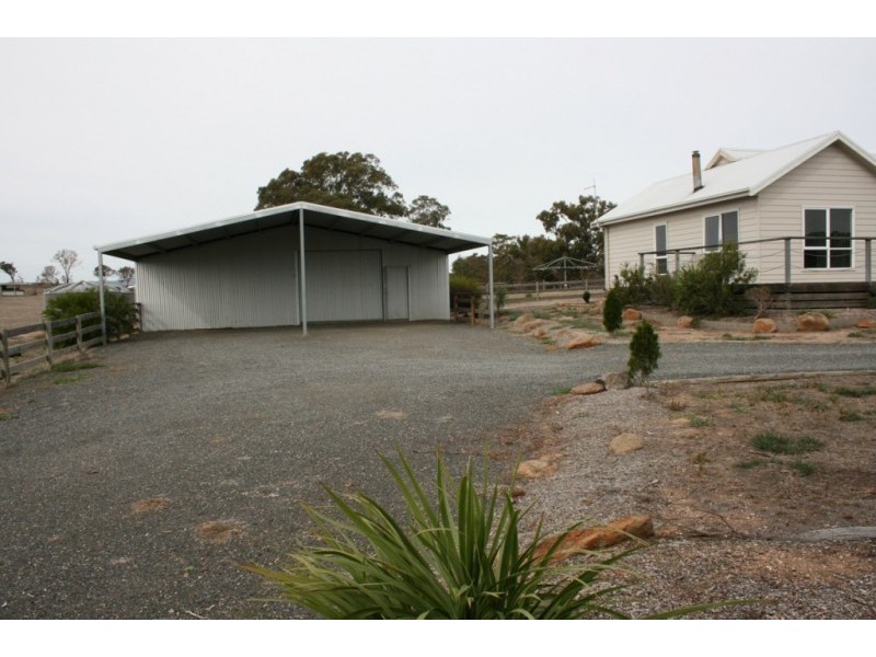 51 Overington Road, Moyston VIC 3377