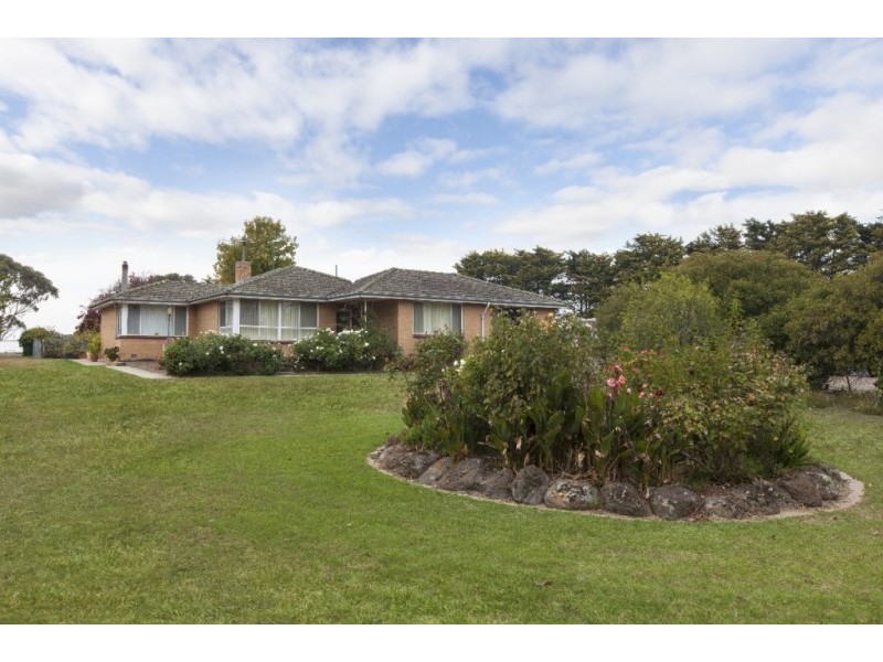 122 Cemetery Road & Glenelg Highway, Wickliffe VIC 3379