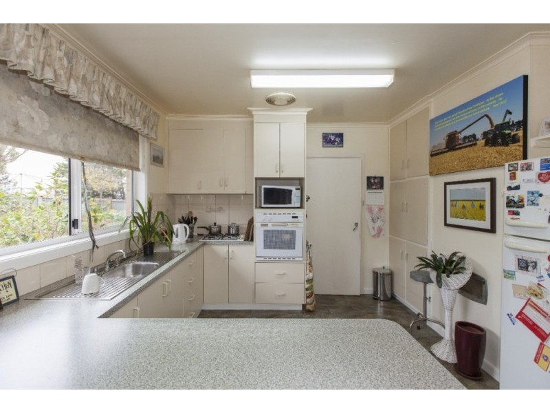 122 Cemetery Road & Glenelg Highway, Wickliffe VIC 3379