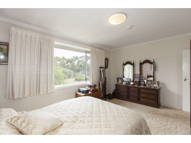 122 Cemetery Road & Glenelg Highway, Wickliffe VIC 3379